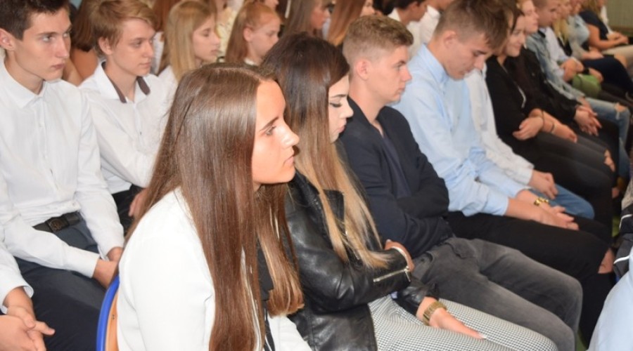 poczatek roku szkolnego liceum zs nr 1 (23)