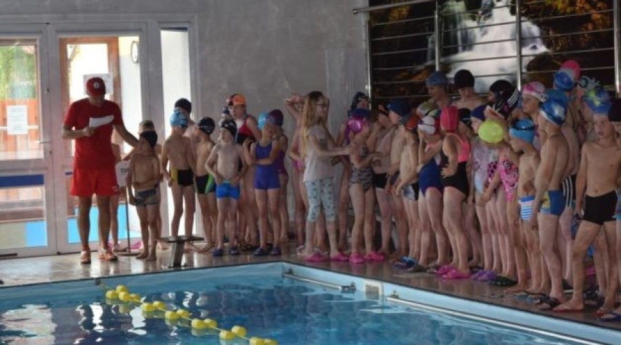 Międzyszkolne zawody pływackie stegna (14)