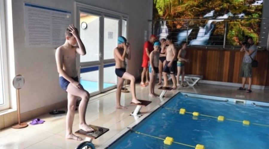 Międzyszkolne zawody pływackie stegna (41)