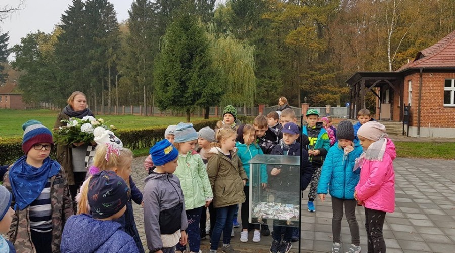 szkola pamieta jantar (4)