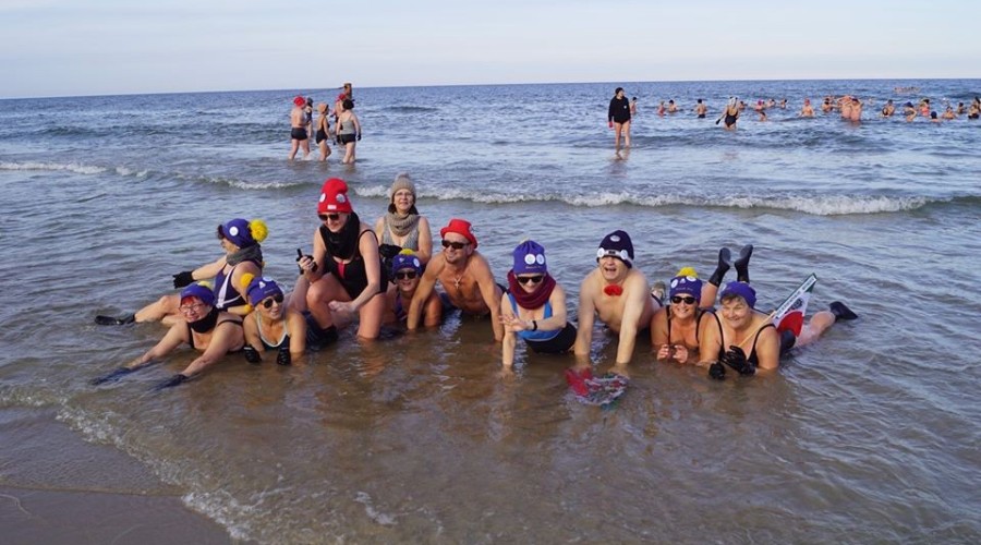 V kąpiel morsów w Kątach Rybackich. Sportowy weekend w Gminie Sztutowo (7)