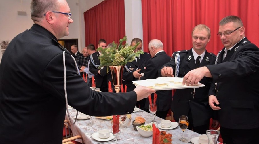 Wigilia strażaków ochotników z powiatu nowodworskiego (12)