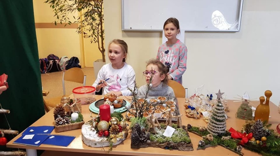 Stegna. Jasełka i kiermasz bożonarodzeniowy (9)