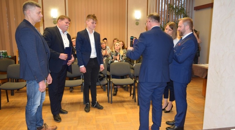 sesja powiat wyróznienia0105