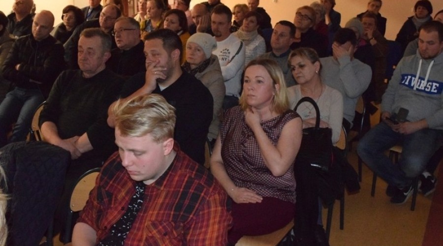 20200220 sztutowo cmentarz spotkanie (14)