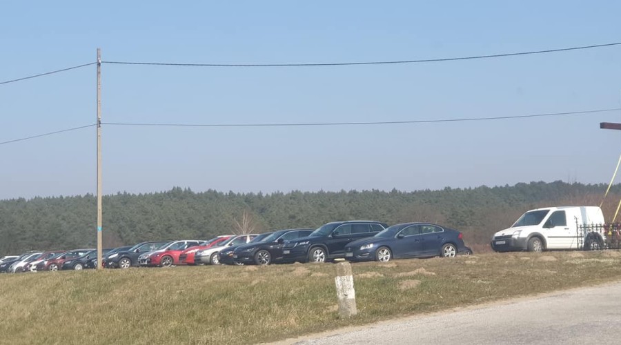 Najazd turystów na Mierzeję Wiślaną. Wójt Sztutowa Wracajcie do siebie!  (8)