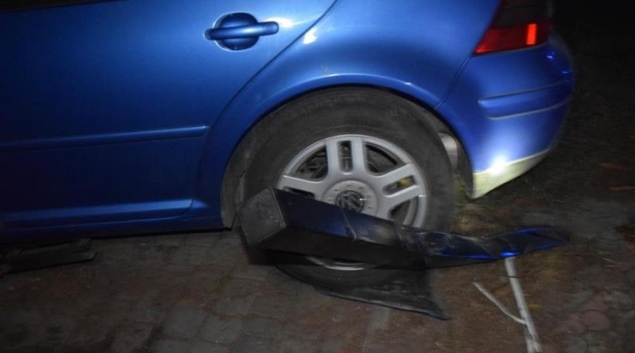 Drewnica. Staranował ogrodzenie3