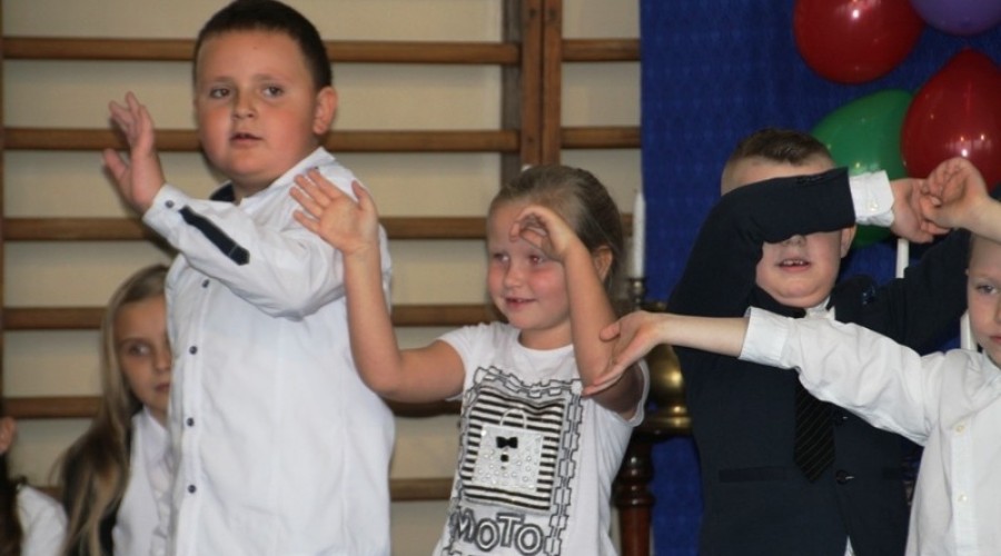 Dzień-Edukacji-Narodowej-w-ZSP-Drewnica-13.10-2