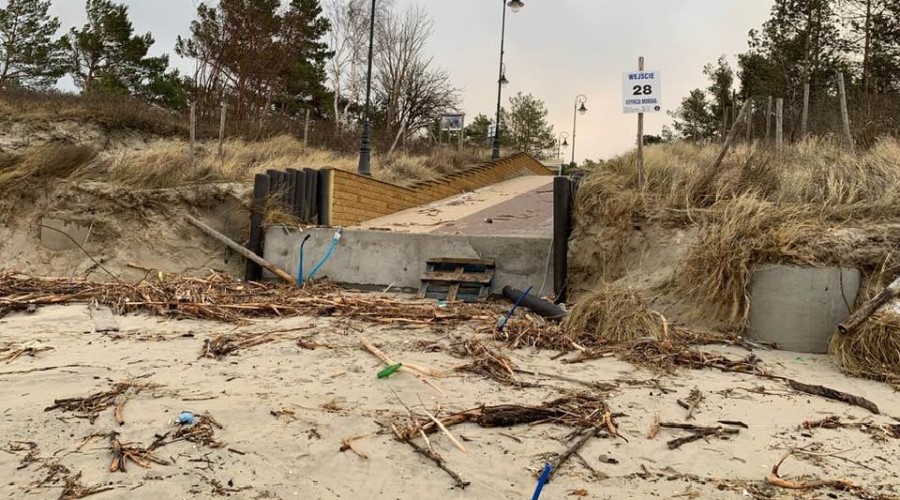 Mierzeja Wiślana. Ogromne zniszczenia wydm i plaż (17)