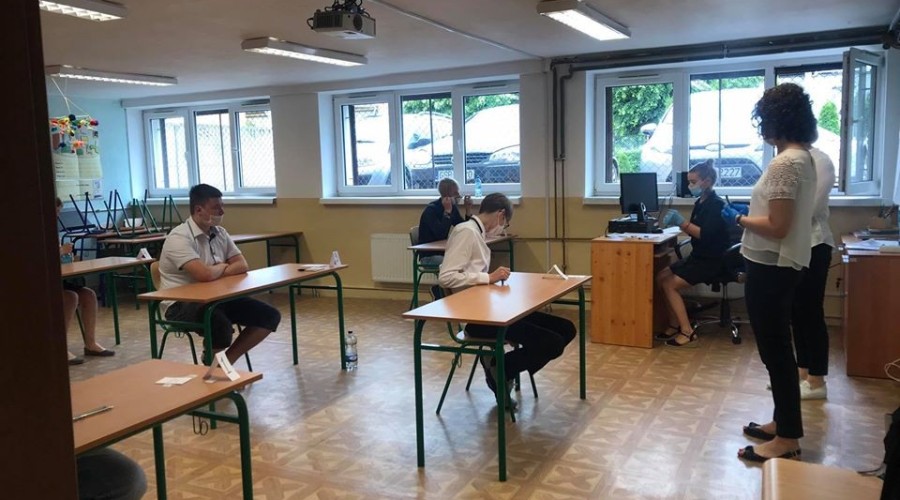 ośmioklasiści egzaminy 2020 Nowy Dwór Gd (7)