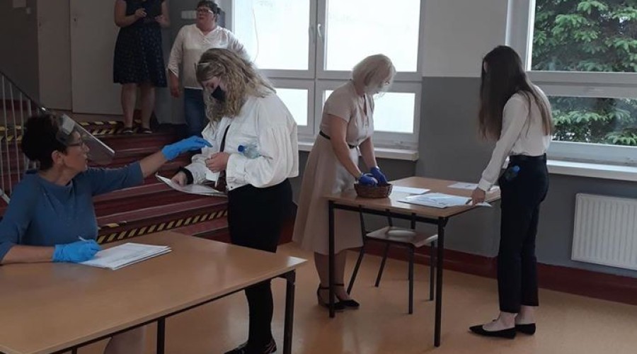 ośmioklasiści egzaminy 2020 Sztutowo (10)