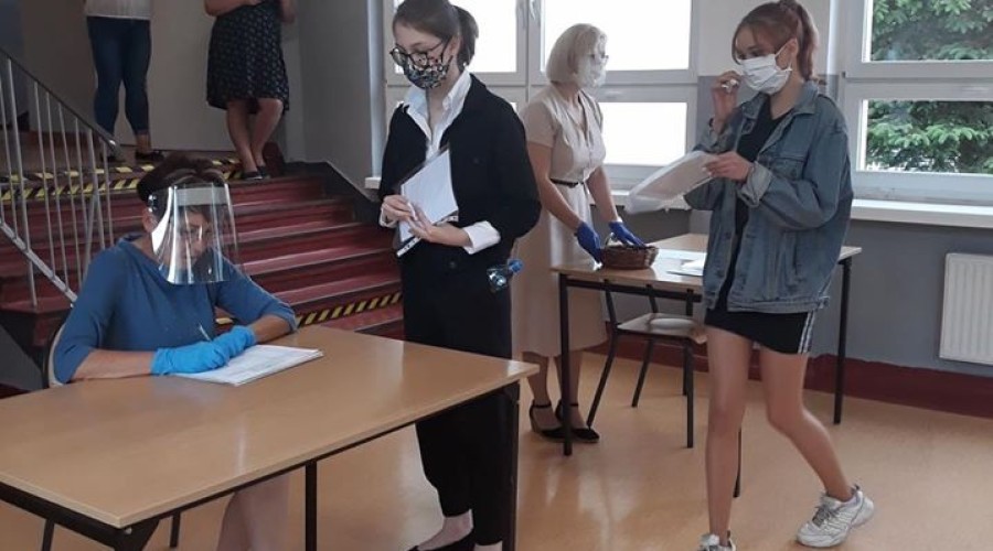 ośmioklasiści egzaminy 2020 Sztutowo (4)