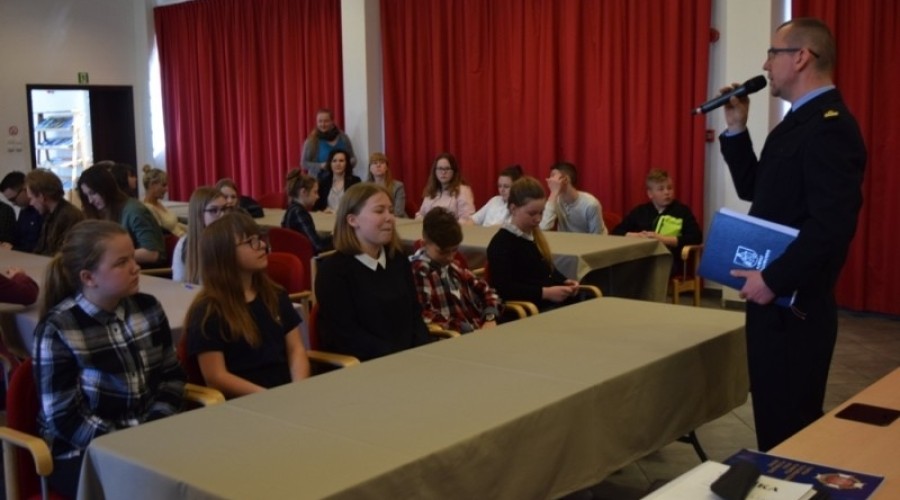 młodzież-zapobiega-pożarom001052