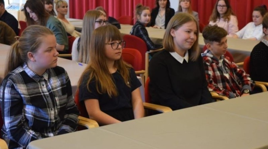 młodzież-zapobiega-pożarom001053-768x512