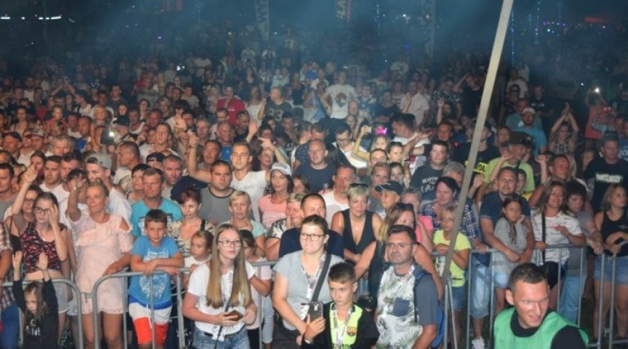 lato na maxxxa stegna (7)