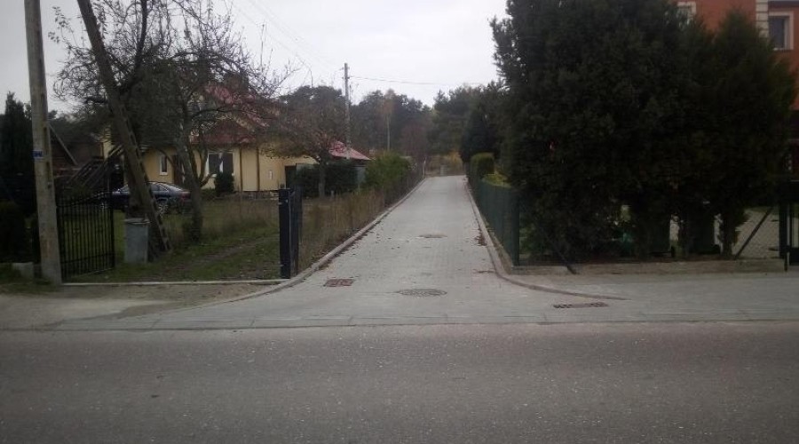 Zakończono budowę drogi gminnej na działkach nr 447 i 451 w Kątach Rybackich.6