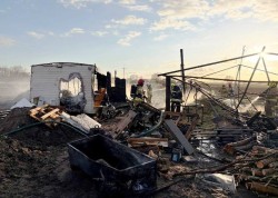 Pożar odebrał im wszystko. Mieszkańcy Koszwał walczą o nowy początek