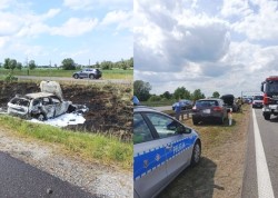 Kolizja pięciu pojazdów na S7 pod Kmiecinem. Jeden samochód stanął w ogniu