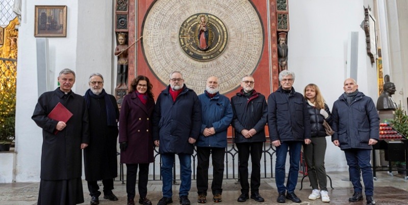 555 letnie kalendarium w Bazylice Mariackiej - znów odmierza czas