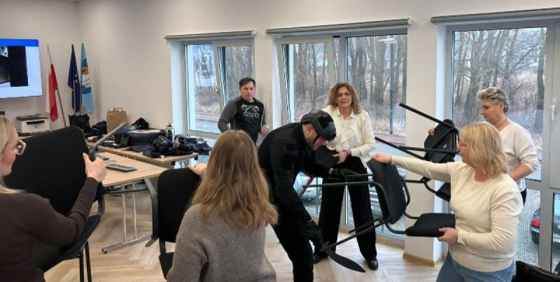 Krynica Morska stawia na bezpieczeństwo. Szkolenie z reagowania w sytuacjach kryzysowych dla pracowników urzędu