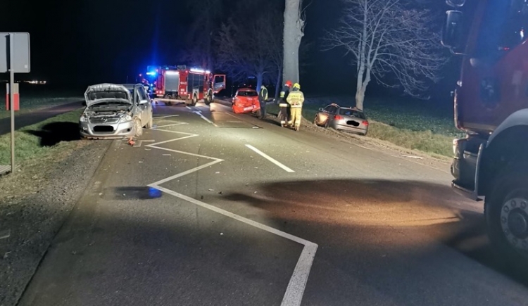 Karambol na drodze nr 55 na Malbork. Dwie osoby ranne, sprawca pijany. [ZDJĘCIA]