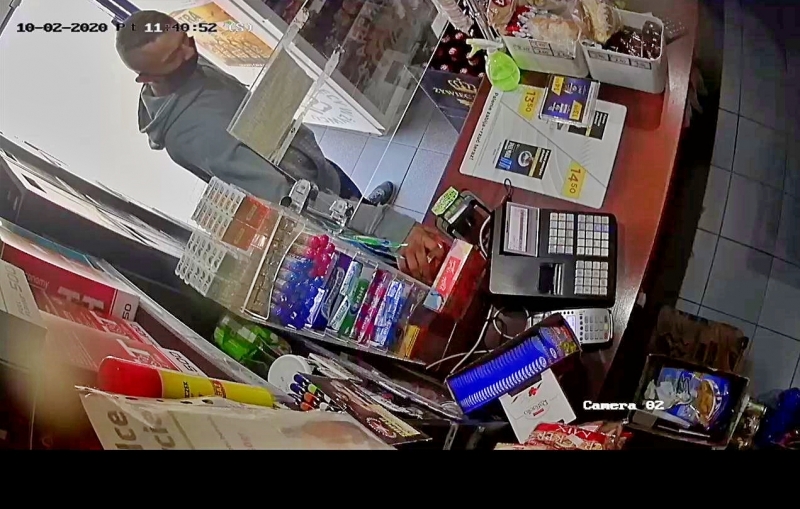 Policja w Elblągu poszukuje mężczyzny z nagrania sklepowego [WIDEO]