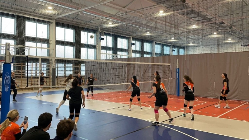 Nowy Dwór Gd. XXI Miejska Liga Piłki Siatkowej Kobiet III runda .