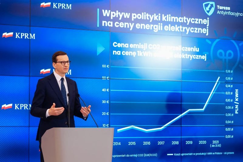 Tańsze paliwo i energia elektryczna? Rząd przedstawił program