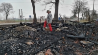 Zbiórka na odbudowę spichlerza i jedzenie dla koni po pożarze w Lubieszewie.