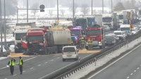 Koszwały. Zderzyły się ciężarówki, które stały w korku, jaki utworzył się po karambolu na S7