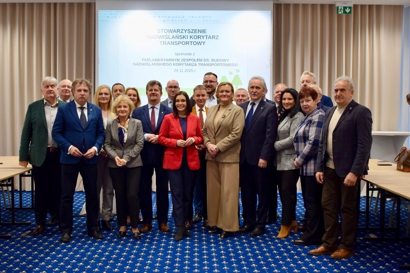 Nadwiślanski korytarz transportowy połączy autostradę z Mierzeją.