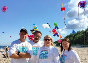 Mierzeja Wiślana w kolorach latawców