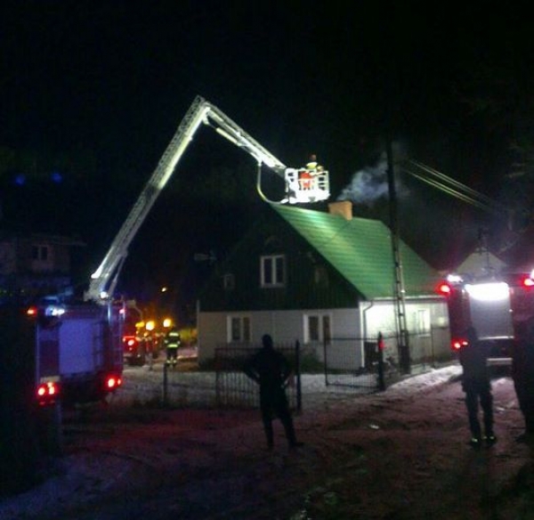 2 pożary sadzy. Pożar w budynku mieszkalnym. Raport służb.