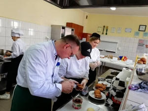 Nowy Dwór Gdański. "Pączkobranie" w Zespole Szkół nr 2.