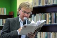 Gmina Sztutowo. Promocja najnowszej książki dr Marcina Owsińskiego.