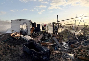 Pożar odebrał im wszystko. Mieszkańcy Koszwał walczą o nowy początek