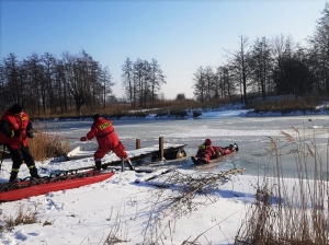 Bezpieczeństwo na lodzie. Bezpieczne ferie. Ćwiczenia na lodzie. Tujsk - 30.01.2019