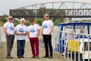 Kąty Rybackie. Rozpoczęcie sezonu letniego i koncert szantowy w marinie.