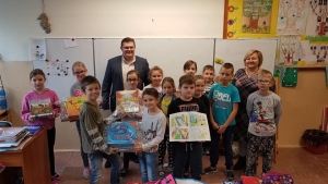 Ostaszewo. Rozstrzygnięcie konkursu plastycznego "Jak fundusze Europejskie zmieniły moją okolicę"