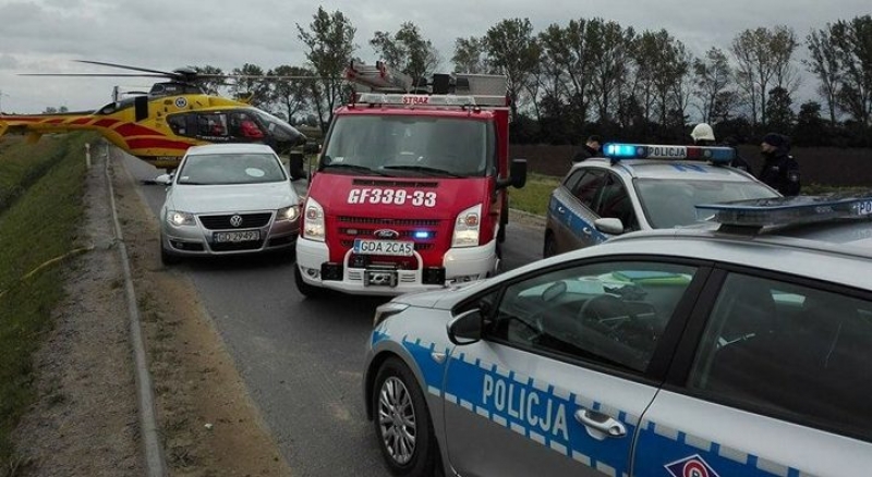 Cedry Małe. DK 7. Czołowe zderzenie osobówki z ciężarowym - 12.10.2017