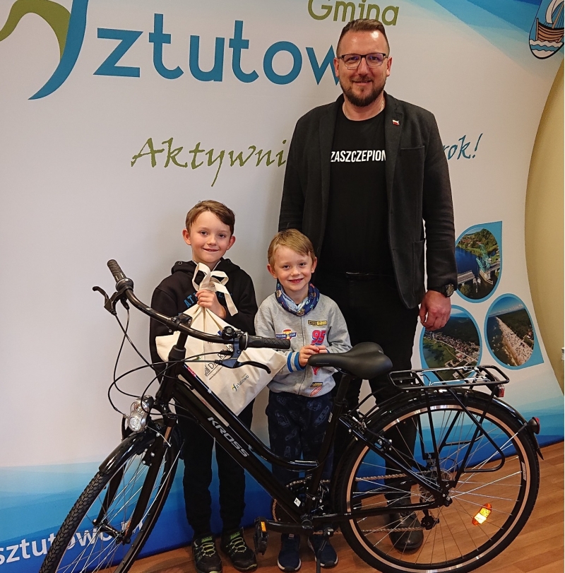 Sztutowo. Nagrody za konkurs „Upcykling – drugie życie śmieci” wręczone.