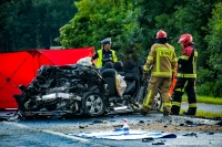 Śmiertelny wypadek na dk 55 w kierunku Nowego Dworu Gd. Zderzenie czołowe z ciężarówką.