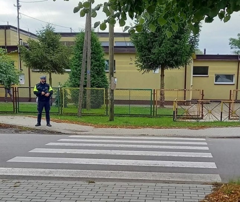 Nowy Dwór Gdański. Od rana trwają działania „Bezpieczny pieszy”