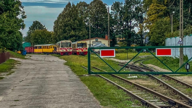 Kolej wąskotorowa na Mierzei Wiślanej zakończyła sezon. Remont mostu w Rybinie [Zdjęcia]