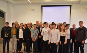 Nowy Dwór Gd. Konkurs dla młodzieży - "30 lat Wolnej Polski" fot.k.dyl