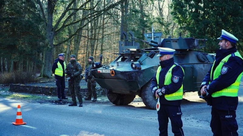 Pomorscy policjanci wraz z 16 Dywizja Zmechanizowana oraz wojskami sojuszniczymi wzięli udział w ćwiczeniach taktycznych, które odbyły się na Mierzei Wiślanej.